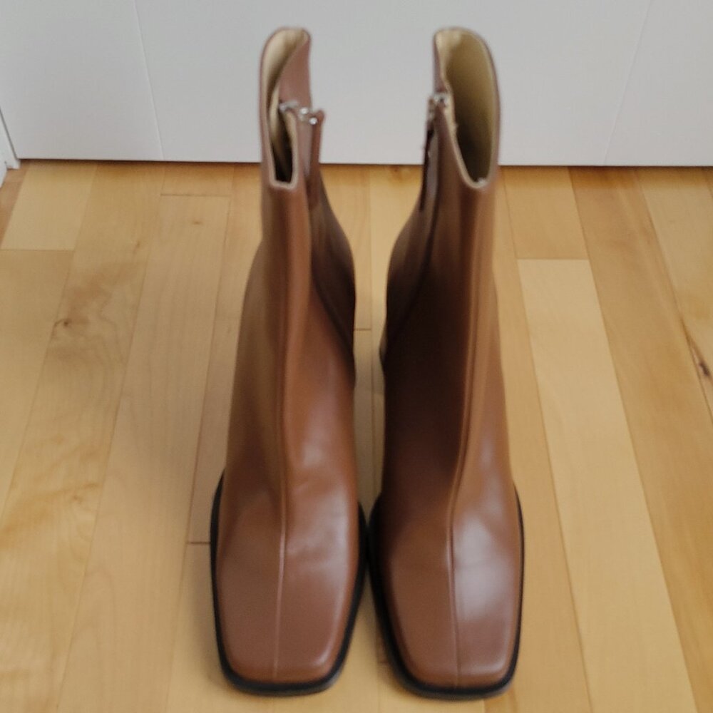 NWOT Ana Palma Tan Booties